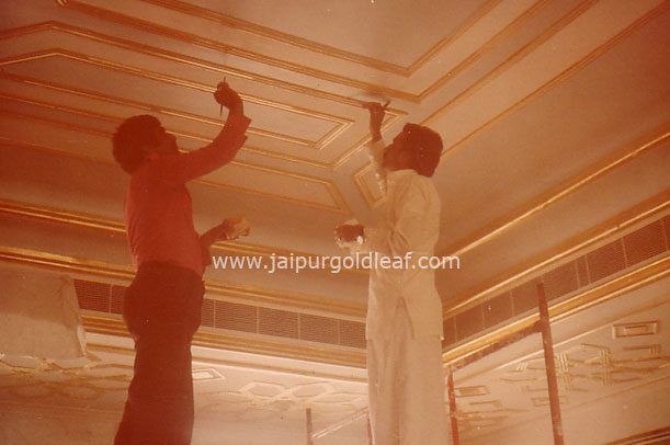 Champagne leafing on ceiling at 24K Goldleafing Palace of Abu Dhabi, Abu Dhabi — Jaipur Gold Leaf